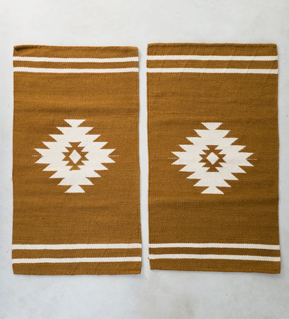 par-de-alfombras-cachi-1