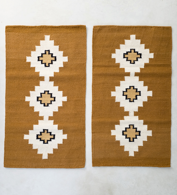 par-de-alfombras-sol-2