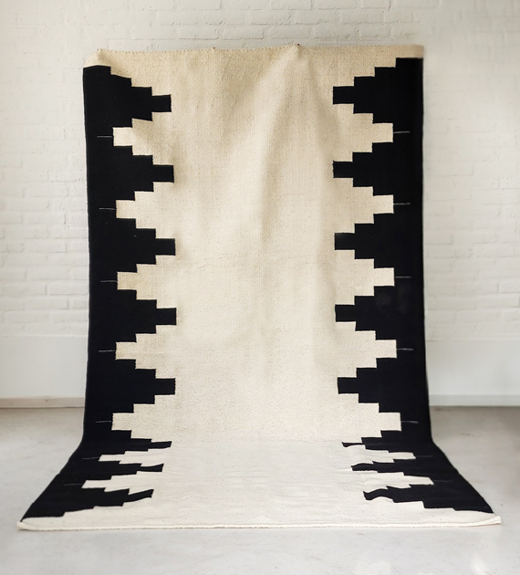 alfombra-molinos-negra