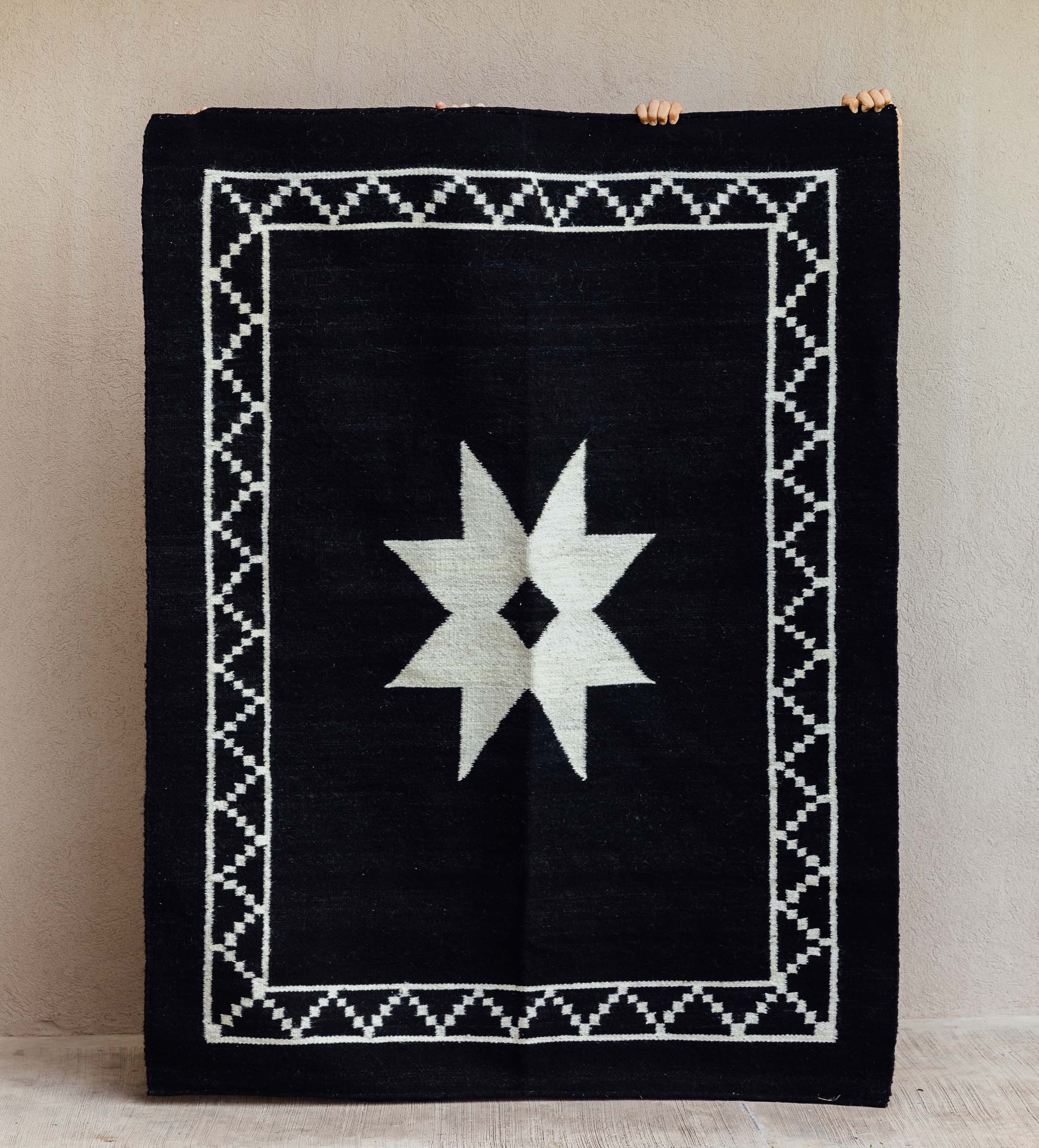 alfombra-estrella-negra