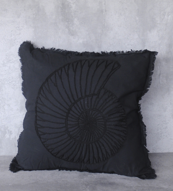 almohadon-caracol-n-n-con-flecos