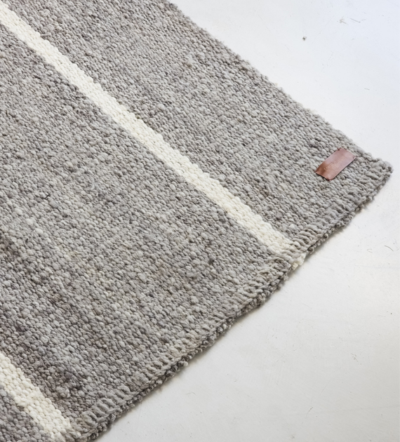 alfombra-cardon-5-gris-claro-rayitas-natural-